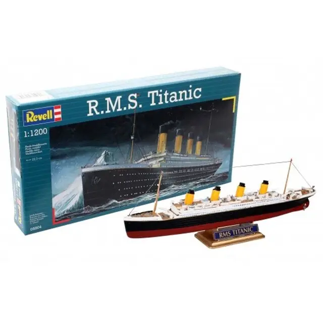 Must-Have Revell Model Set R.M.S. Titanic